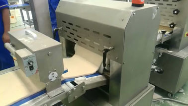 Pizza della norma europea che fa macchina con il sistema di rivestimento della pasta industriale fornitore