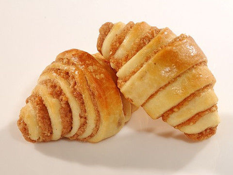 Croissant su misura che fa macchina, macchina del pane del croissant riempita curvatura